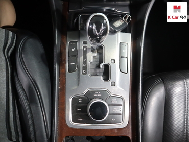 2012 - hyundai equus
