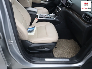 2022 - ford explorer