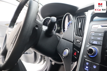 2010 - hyundai sonata