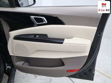 2023 - kia carnival