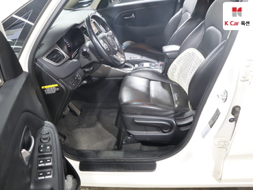 2016 - kia carens