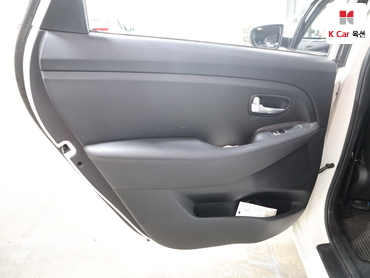 2016 - kia carens