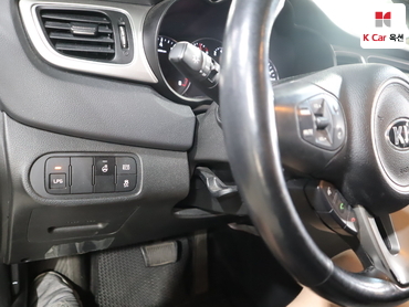2016 - kia carens