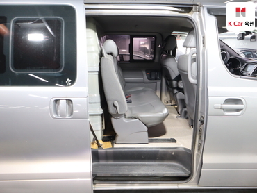2017 - hyundai grand starex