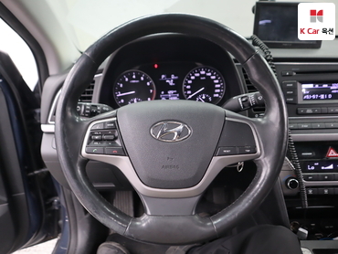 2016 - hyundai avante