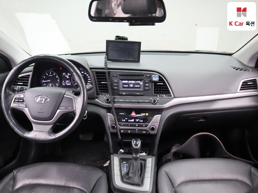 2016 - hyundai avante