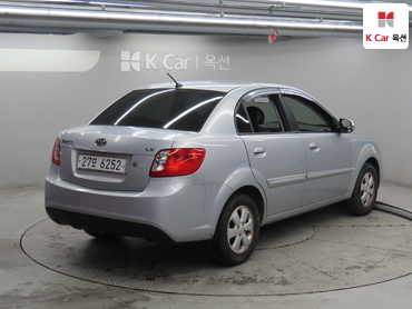 2010 - kia pride