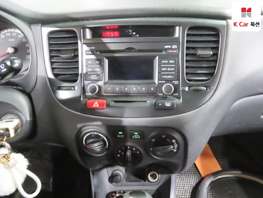 2010 - kia pride