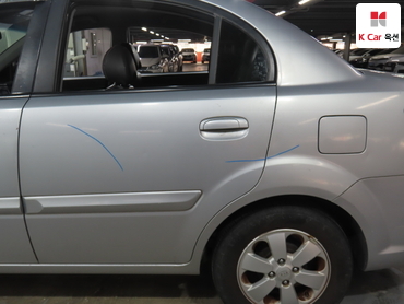 2010 - kia pride