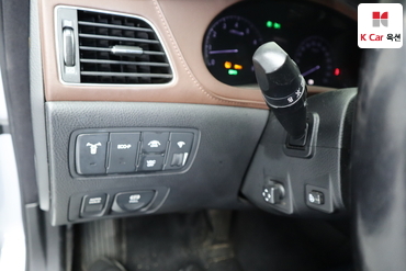 2013 - hyundai bh330