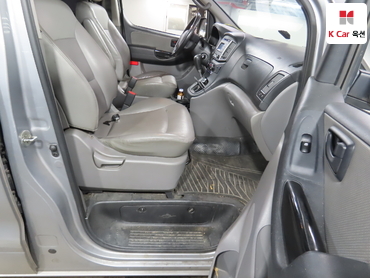 2019 - hyundai grand starex