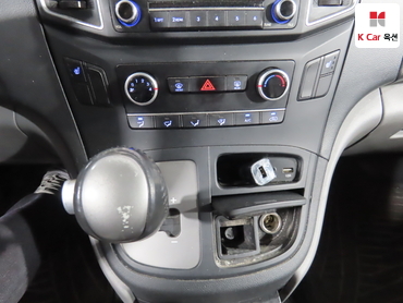 2019 - hyundai grand starex