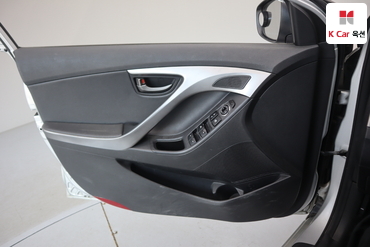 2014 - hyundai avante