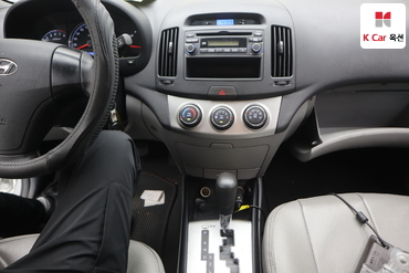 2010 - hyundai avante