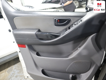 2017 - hyundai grand starex