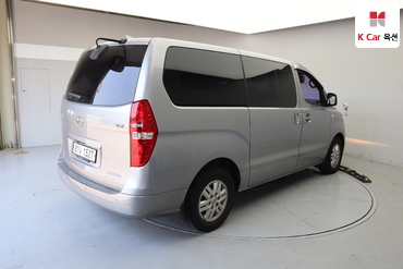2019 - hyundai grand starex