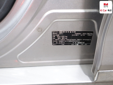 2011 - hyundai grandeur