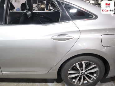 2011 - hyundai grandeur