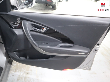 2011 - hyundai grandeur