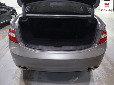 2011 - hyundai grandeur