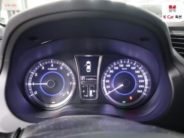 2011 - hyundai grandeur