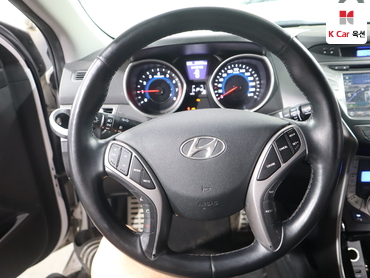 2014 - hyundai avante