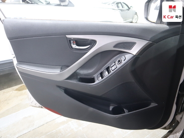 2014 - hyundai avante