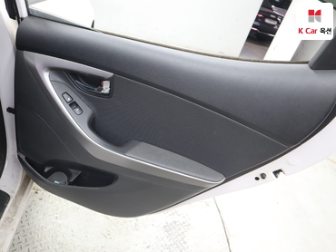 2014 - hyundai avante