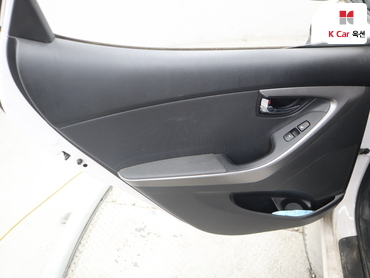 2014 - hyundai avante