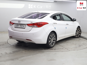 2014 - hyundai avante