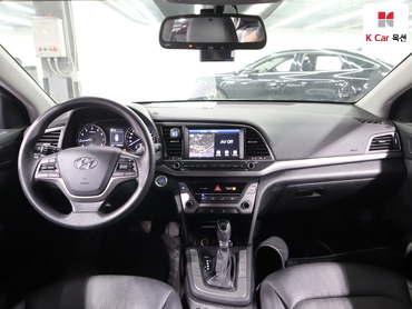 2018 - hyundai avante
