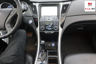 2011 - hyundai sonata