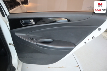 2011 - hyundai sonata