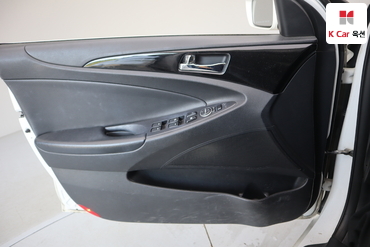 2011 - hyundai sonata
