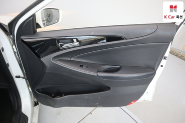 2011 - hyundai sonata