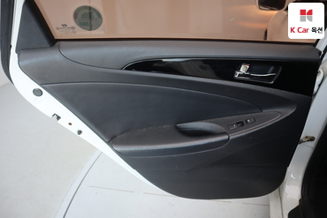 2011 - hyundai sonata