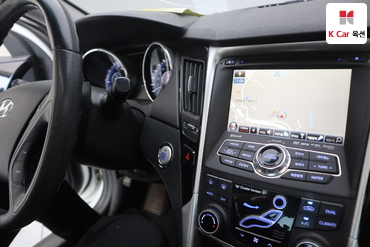 2011 - hyundai sonata