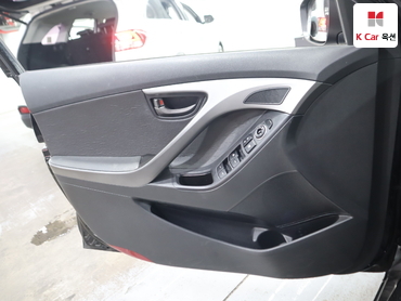 2014 - hyundai avante