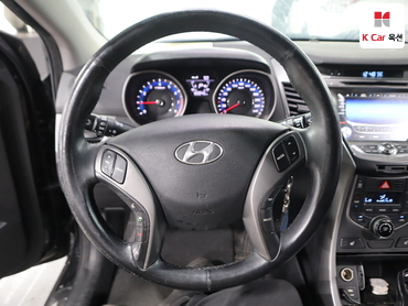 2014 - hyundai avante