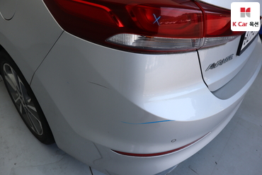 2018 - hyundai avante