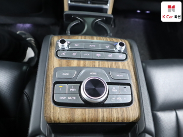 2023 - kia k9