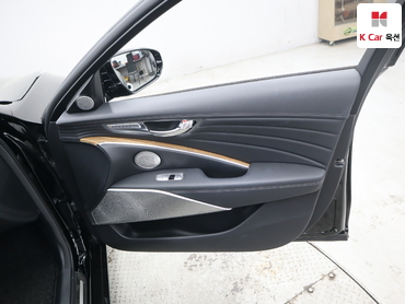 2023 - kia k9