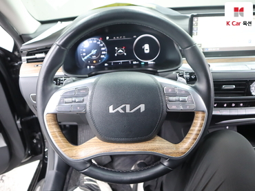 2023 - kia k9