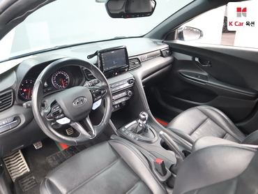2020 - hyundai veloster