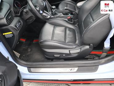 2020 - hyundai veloster
