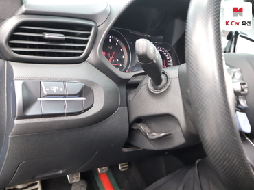 2020 - hyundai veloster
