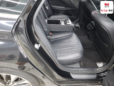 2022 - kia k8