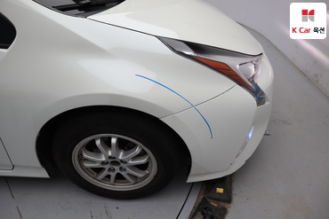 2017 - toyota prius