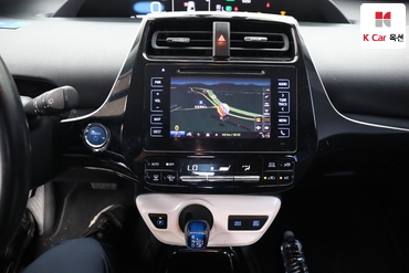 2017 - toyota prius