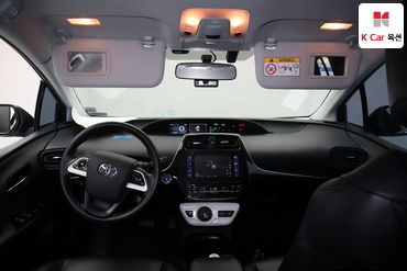 2017 - toyota prius